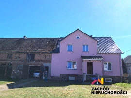 Dom z budynkami gospodarczymi Walewice, gm.Torzym